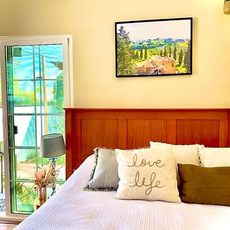 Sweet Tuscan Dreams-Private Entrance & Bathroom With Patio لوس أنجلوس المظهر الخارجي الصورة