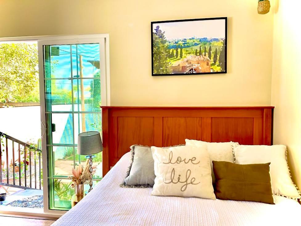 Sweet Tuscan Dreams-Private Entrance & Bathroom With Patio لوس أنجلوس المظهر الخارجي الصورة